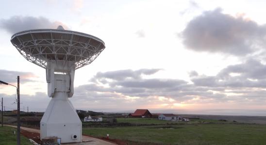 Re-erection of the 15 metre Perth Antenna at Santa Maria, Azores, Portugal