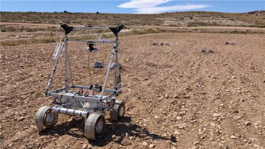 De-risk assessment :Multi-range Navigation for Fast Moon Rovers (FASTNAV)